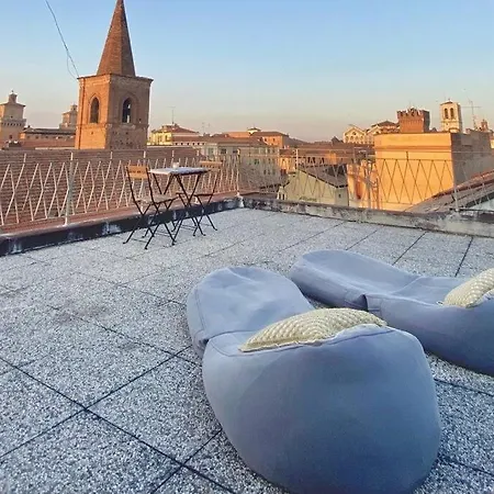 شقة Trilocale Duomo + Terrazzo Panoramico Cond. فيرّارا