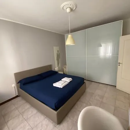 Trilocale Duomo + Terrazzo Panoramico Cond. Apartamento Ferrara